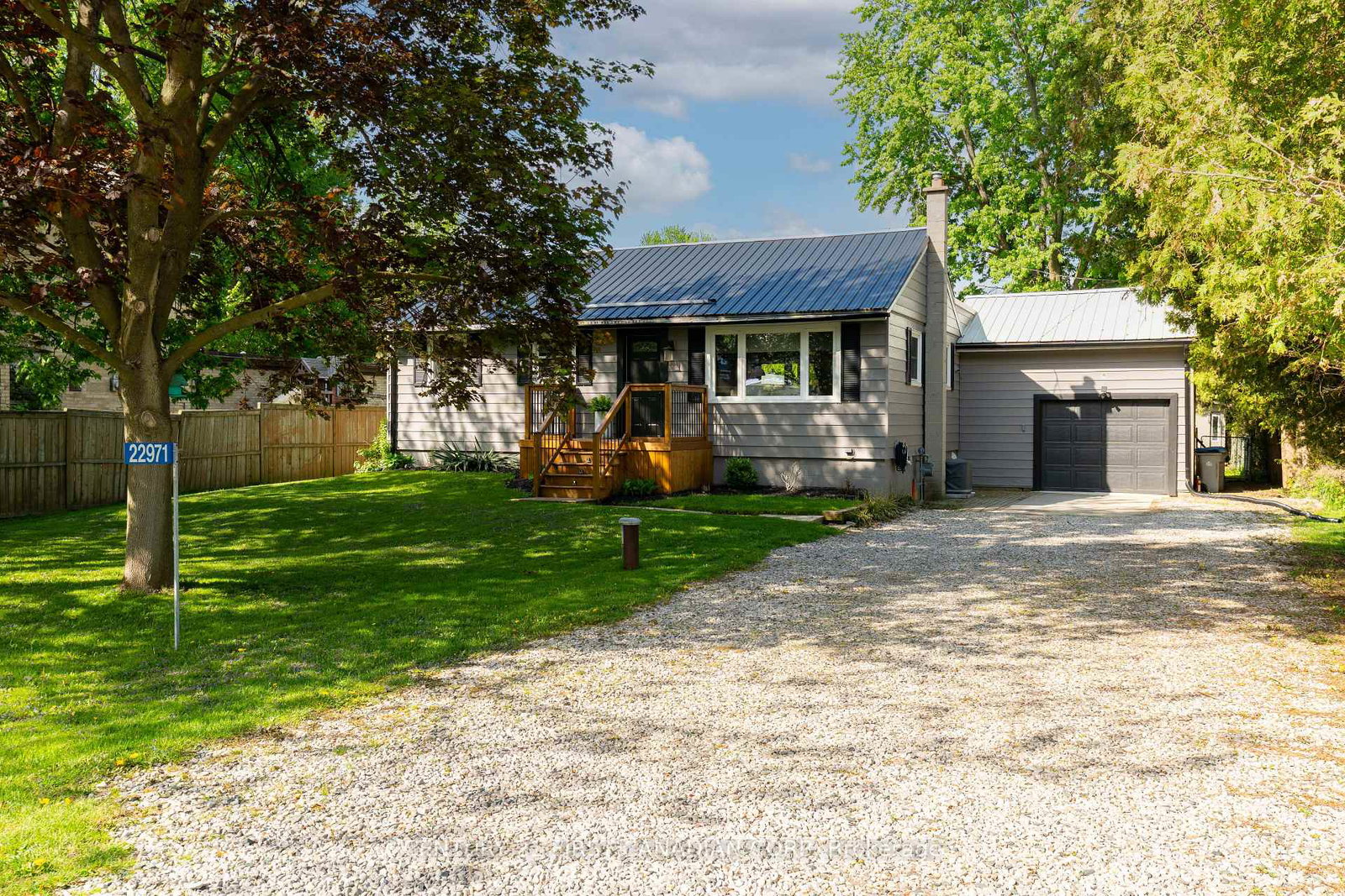 22971-highbury-avenue-n-middlesex-centre-ontario-x12212986