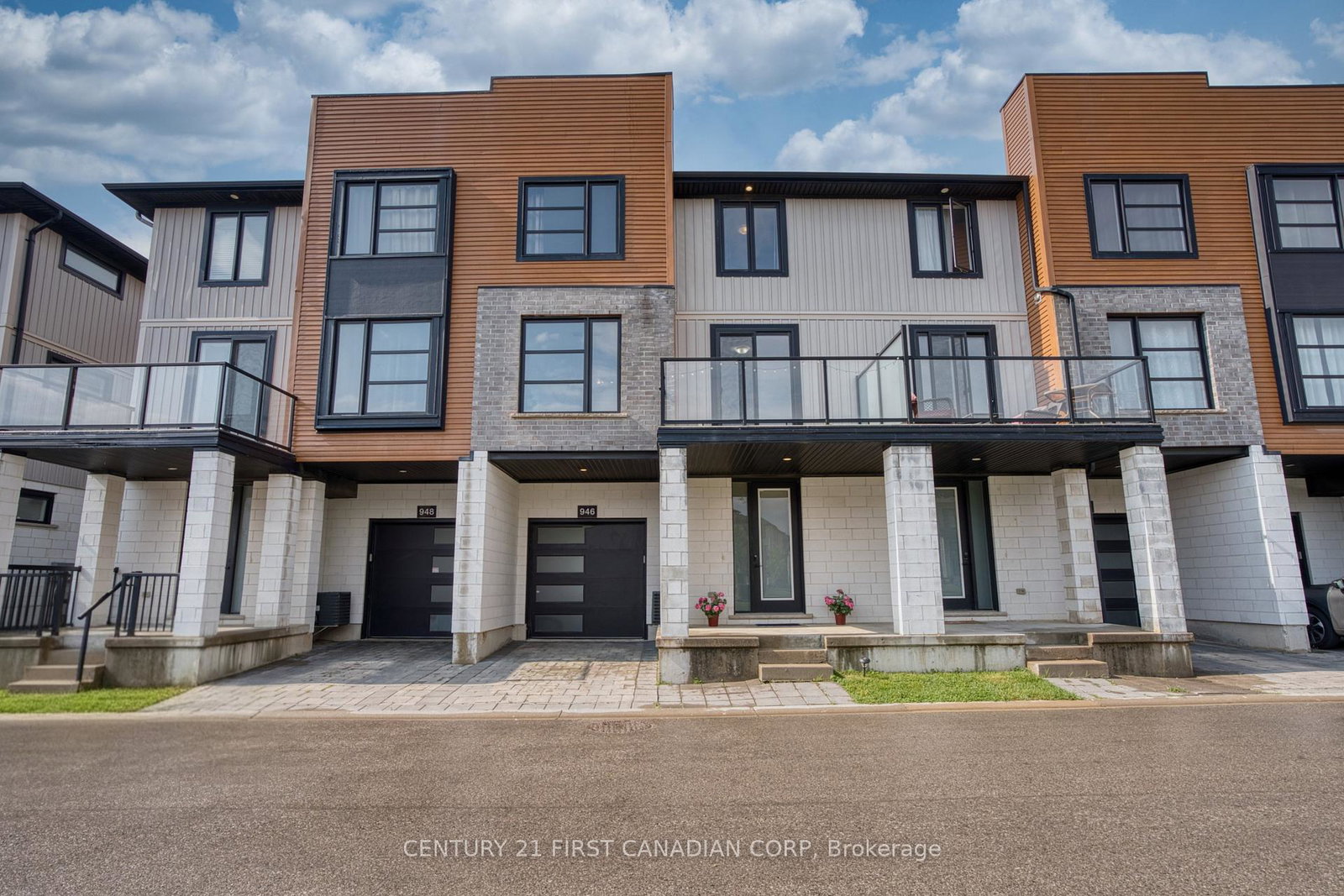 946-west-village-square-london-north-ontario-x12213247
