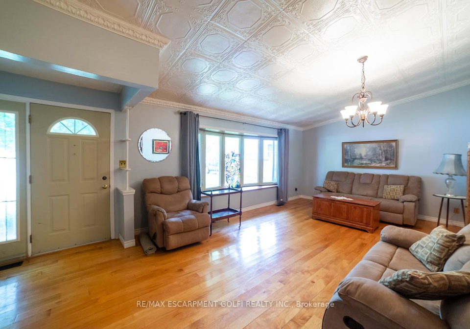 4572-street-lincoln-ontario-x12213383