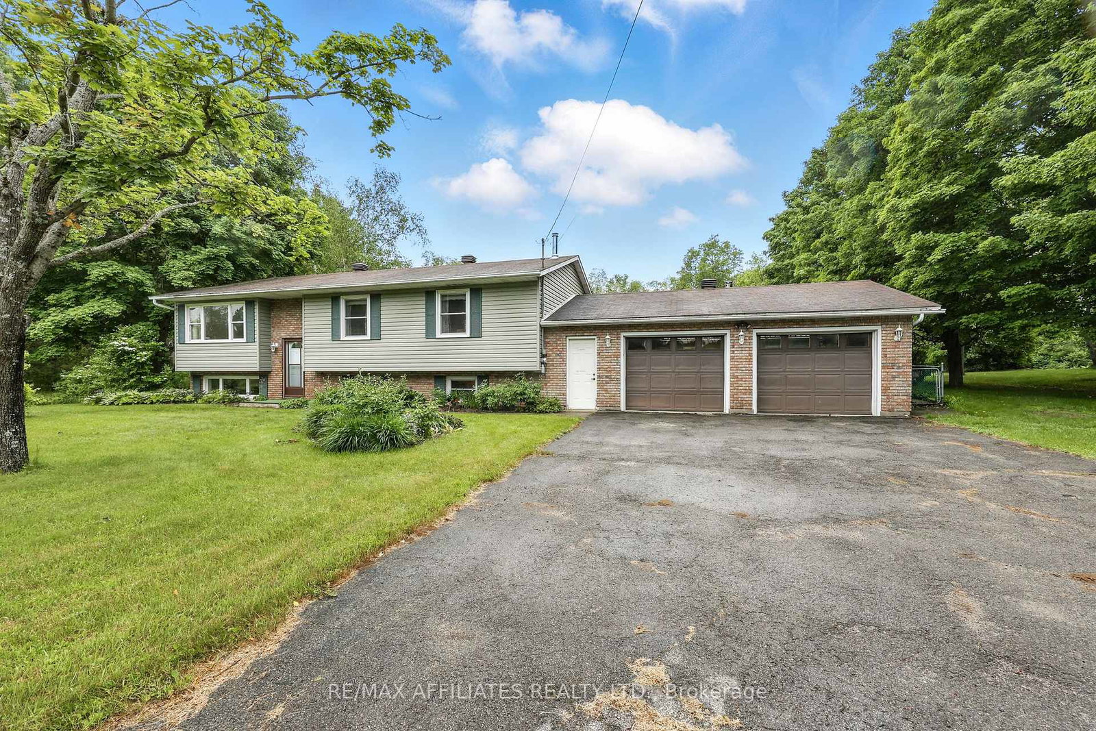 657-harper-road-tay-valley-ontario-x12213457