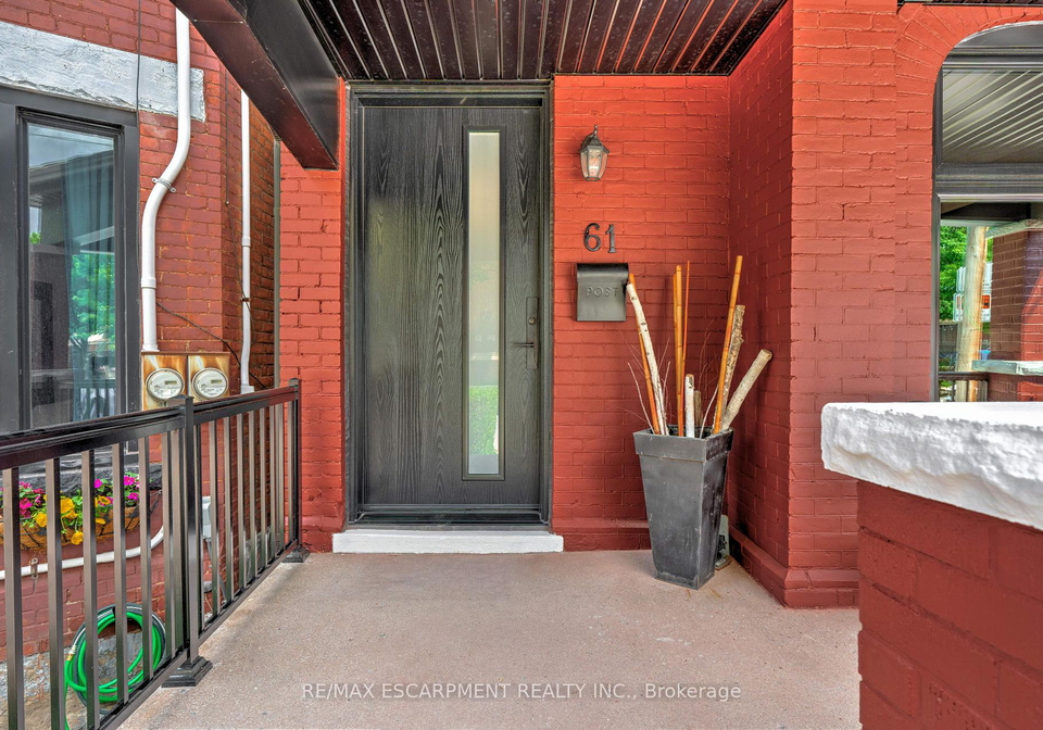 61-murray-street-w-hamilton-ontario-x12213469