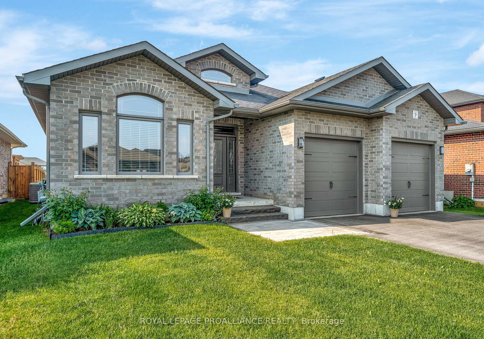 9-bel-air-crescent-quinte-west-ontario-x12213486