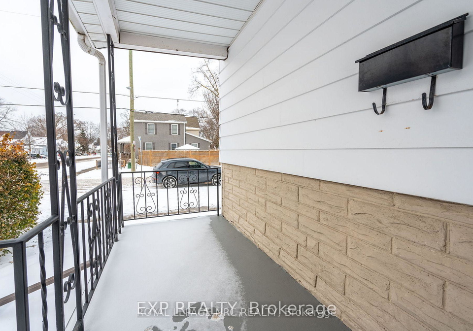 30-12-wiley-street-st-catharines-ontario-x12213494