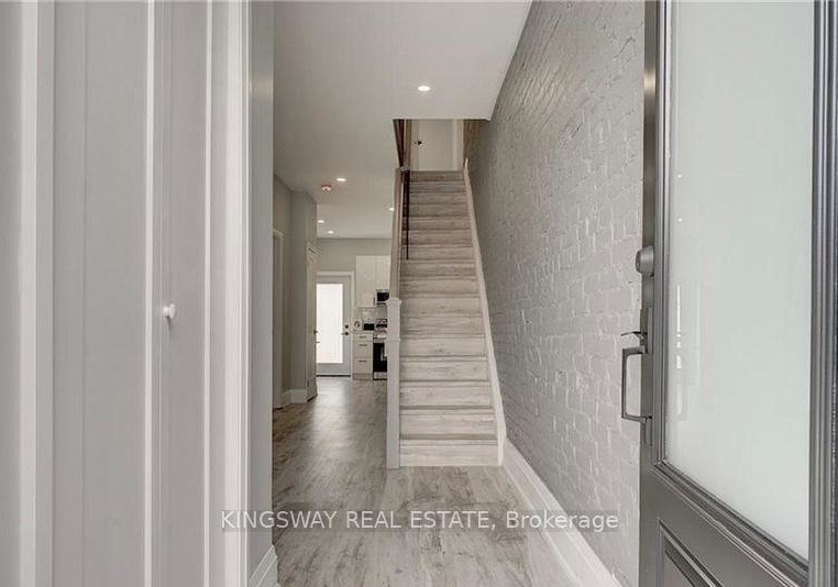 42-madison-avenue-hamilton-ontario-x12213509