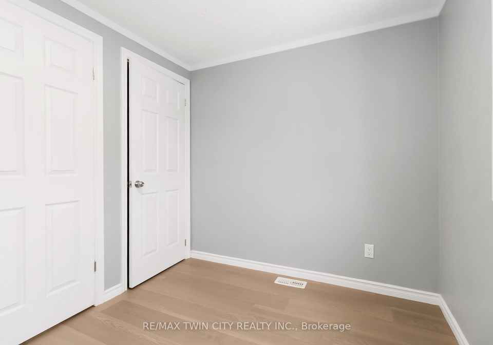 24-richardson-drive-haldimand-ontario-x12213539