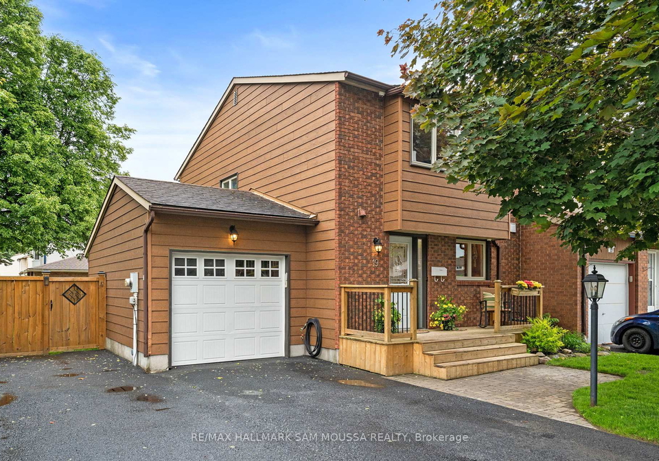 19-berkshire-way-ottawa-ontario-x12213574