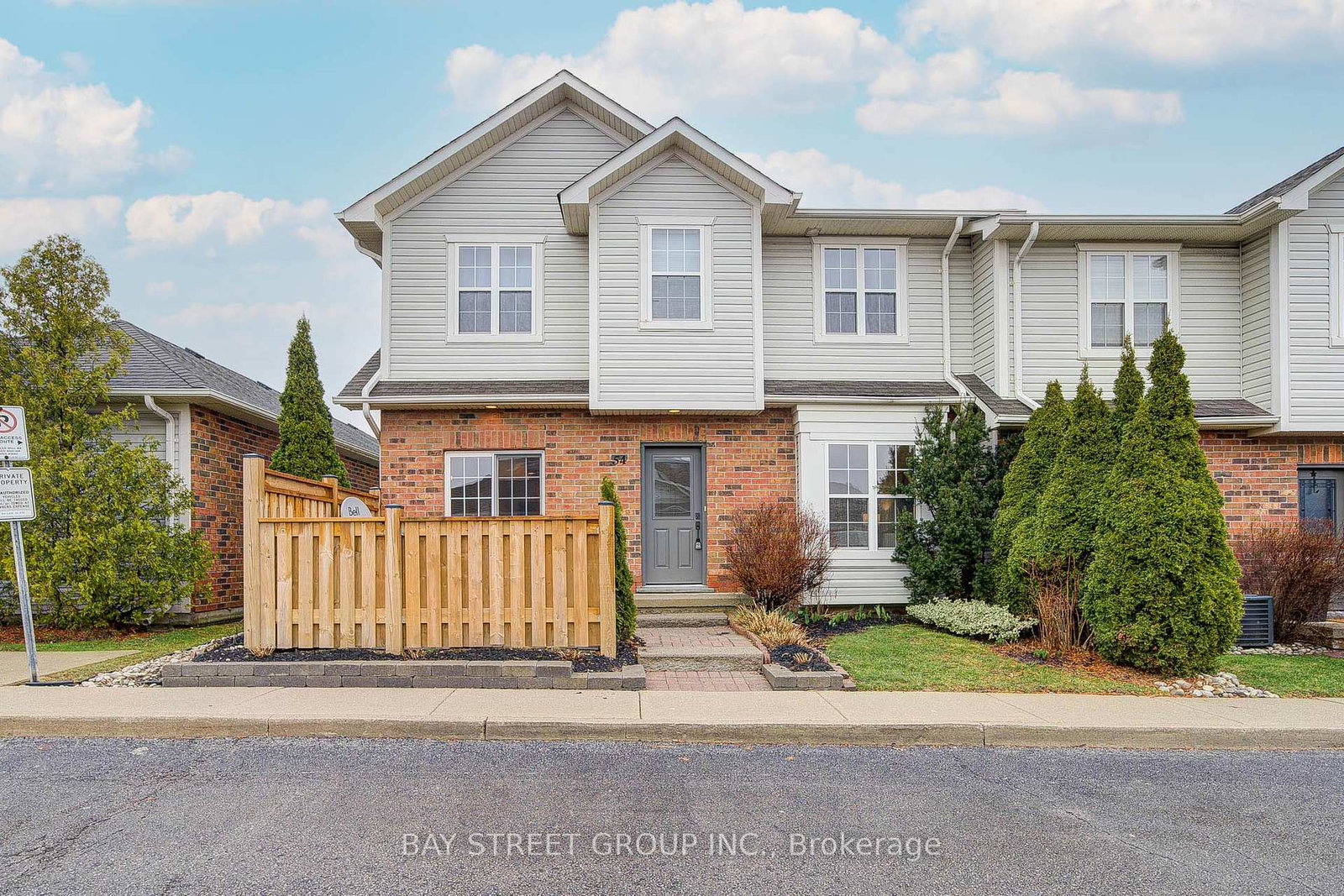 1085-harrogate-drive-hamilton-ontario-x12213738