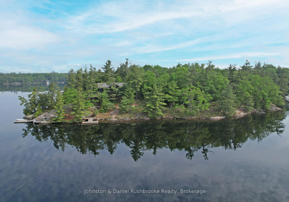 12-kapikog-lake-water-the-archipelago-ontario-x12213861