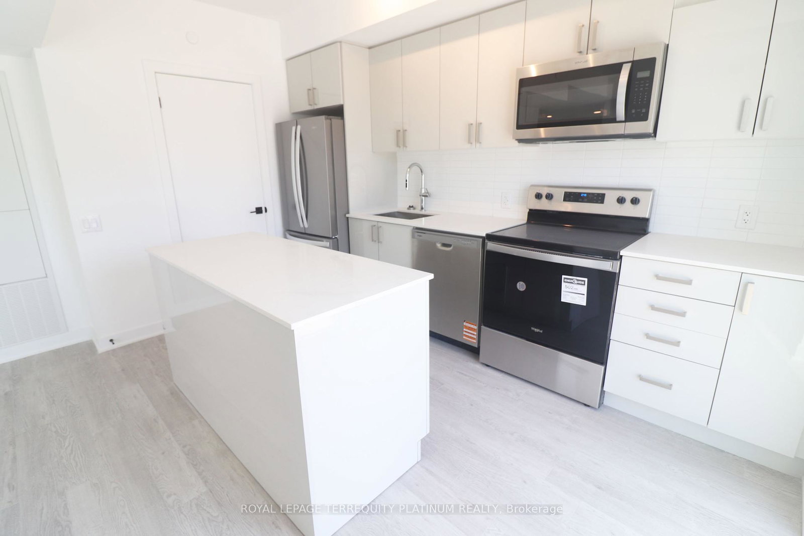 2782-barton-street-e-hamilton-ontario-x12213884