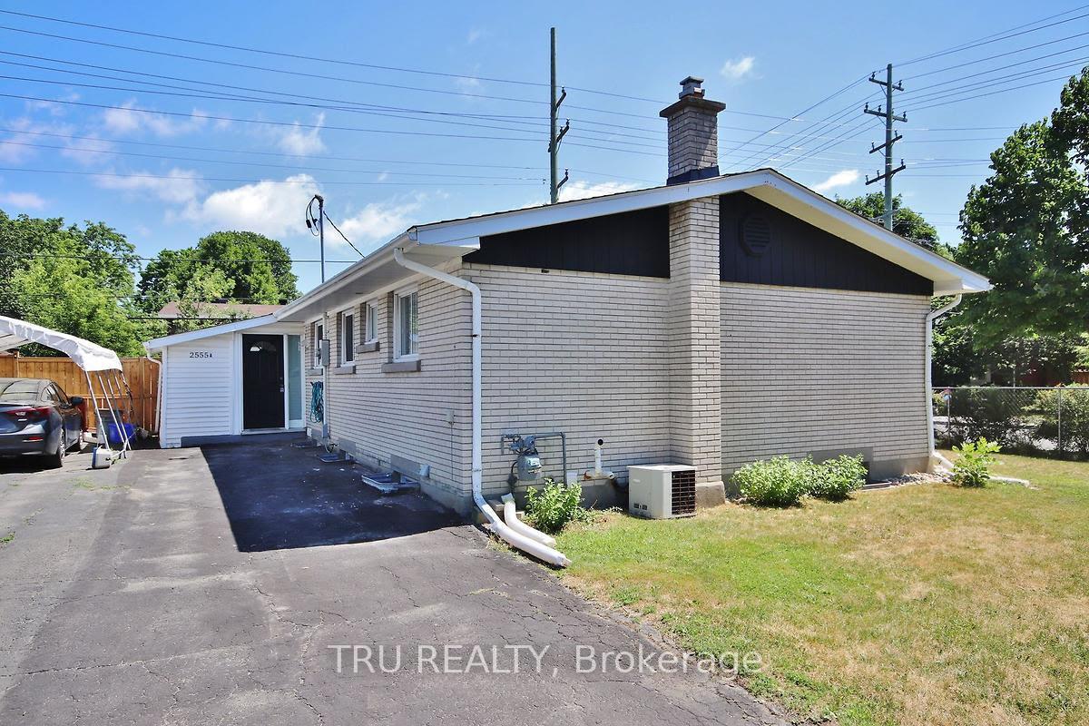 2555-iris-street-ottawa-ontario-x12213896