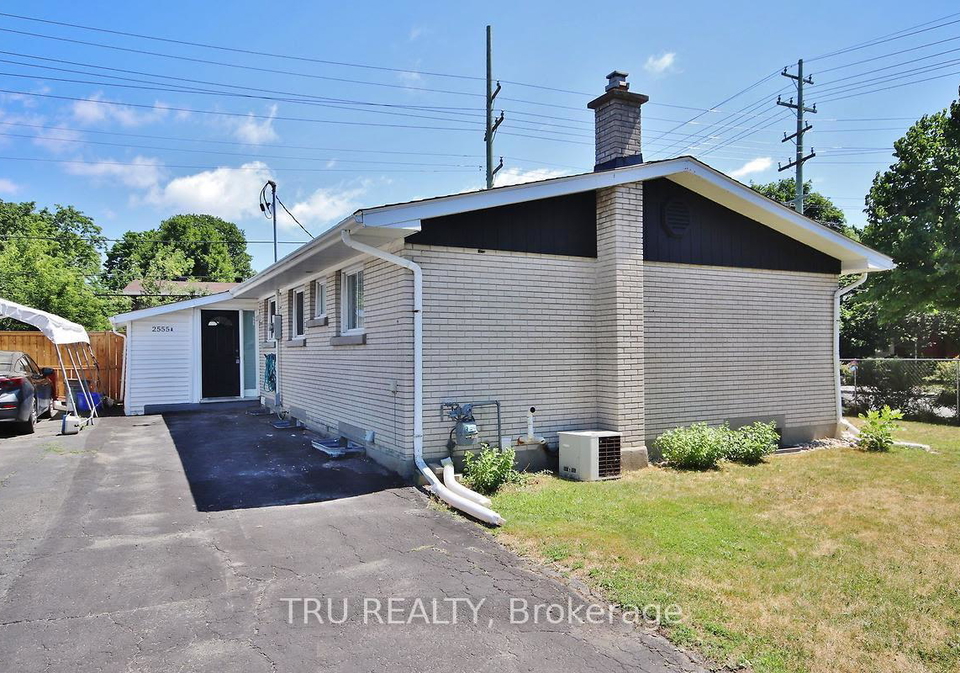 2555-iris-street-ottawa-ontario-x12213896