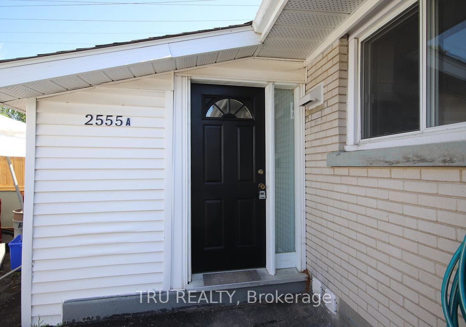 2555-iris-street-ottawa-ontario-x12213896