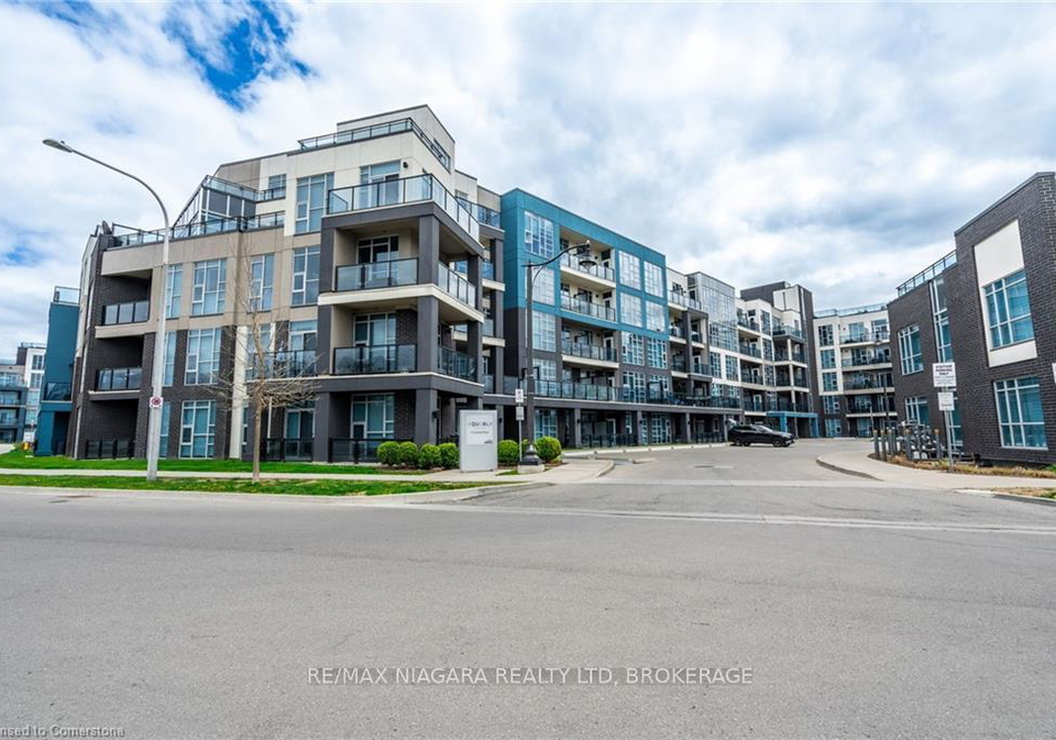 10-concord-place-grimsby-ontario-x12213907
