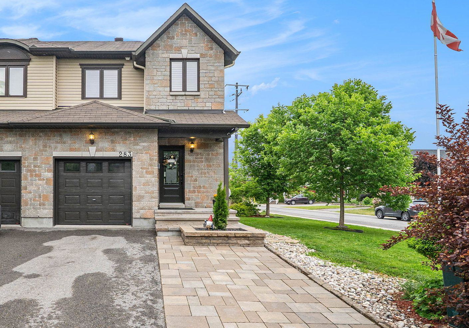 283-king-street-carleton-place-ontario-x12214225