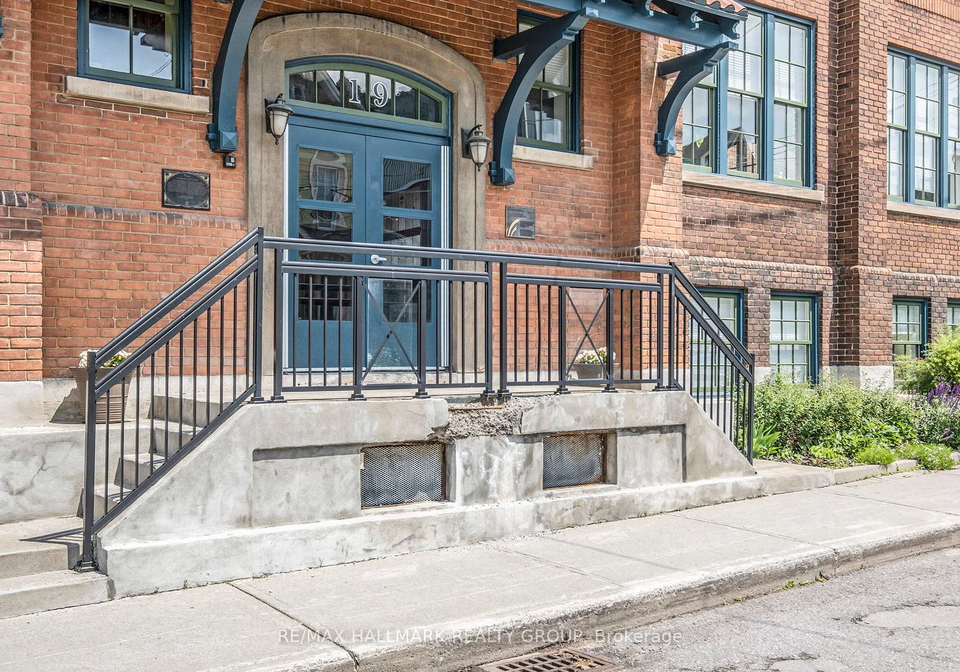 19-melrose-avenue-ottawa-ontario-x12214305