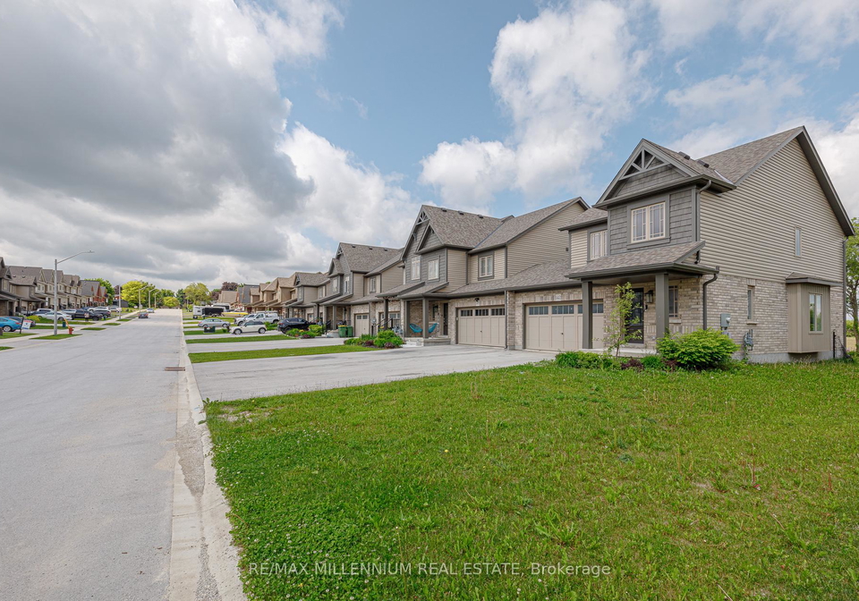 142-stonebrook-way-grey-highlands-ontario-x12214433