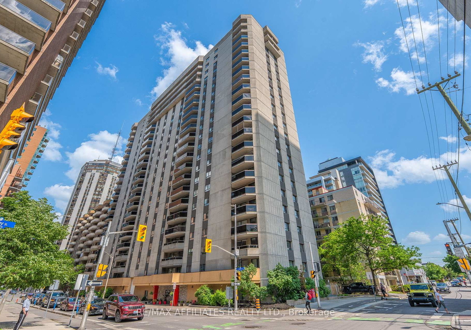 470-laurier-avenue-w-ottawa-ontario-x12214435