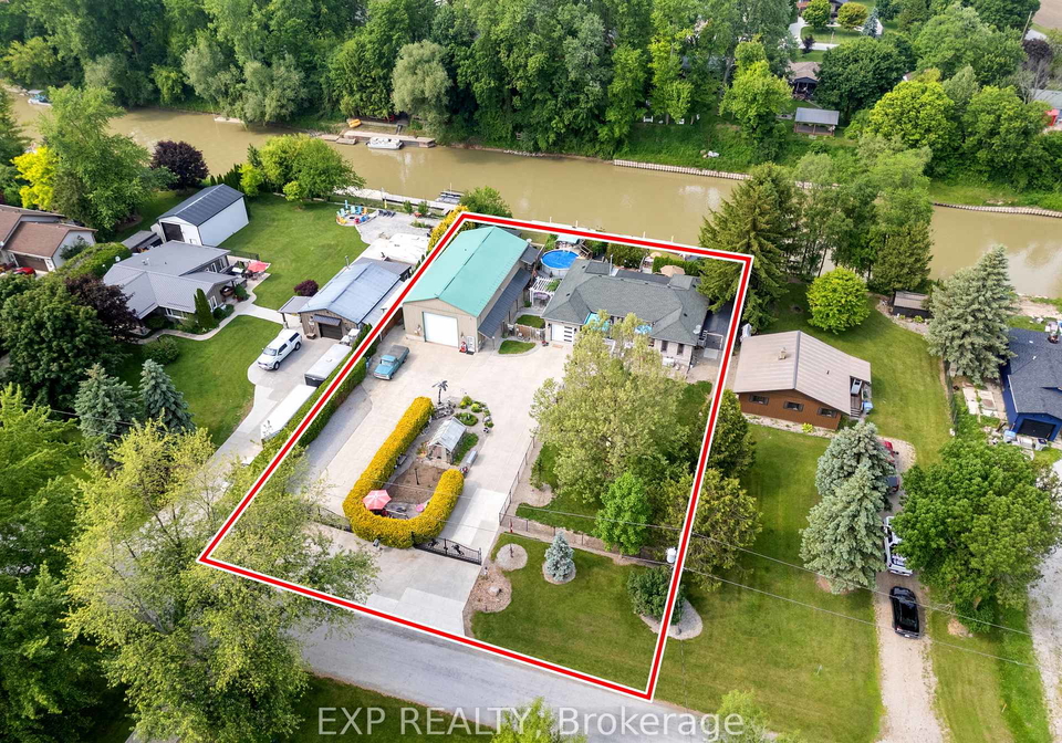 8458-lazy-lane-lambton-shores-ontario-x12214614