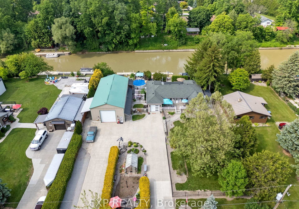 8458-lazy-lane-lambton-shores-ontario-x12214614