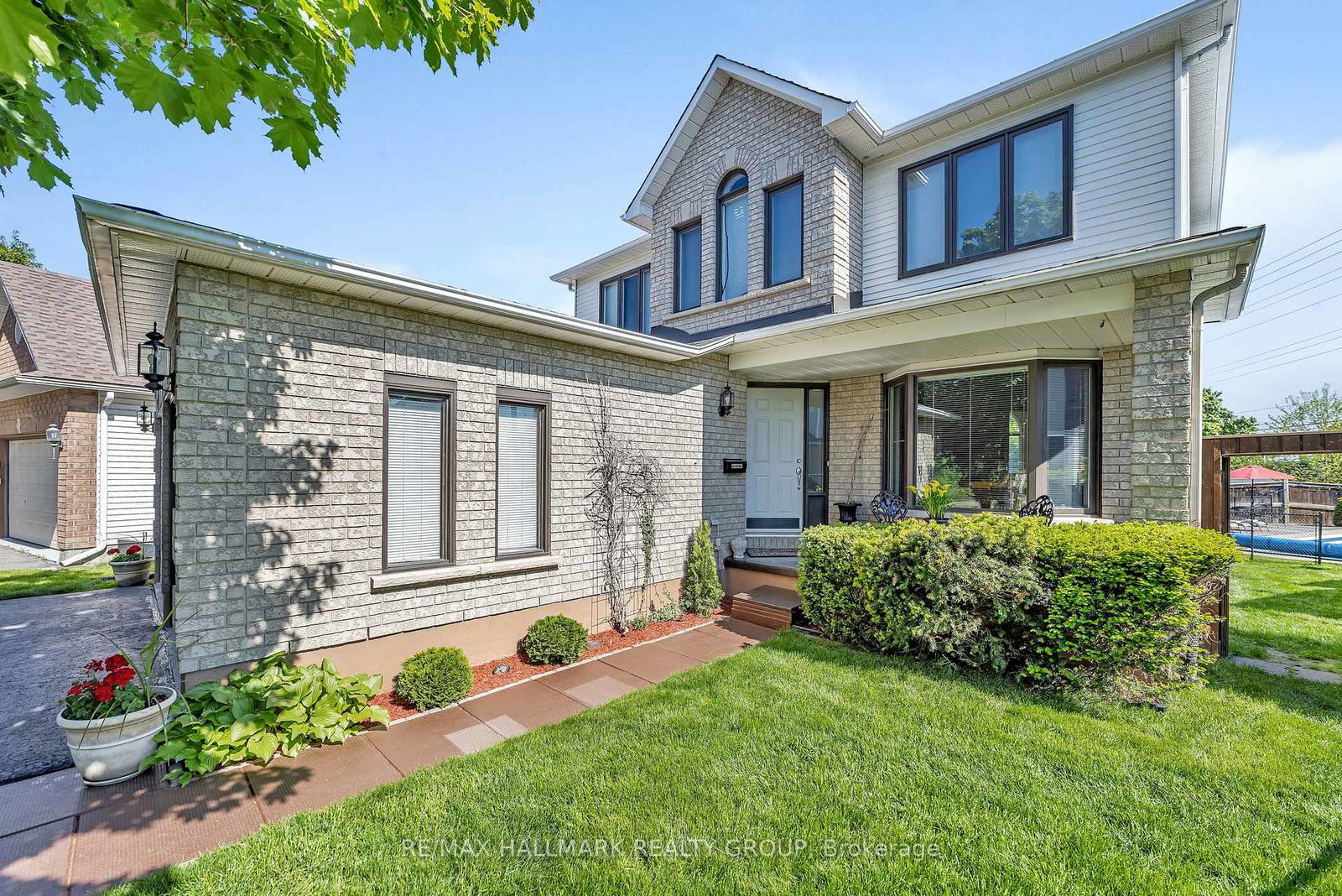 59-forestglade-crescent-ottawa-ontario-x12214794