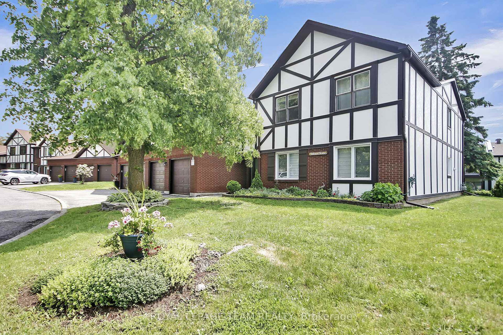 10-stonehill-court-kanata-ontario-x12214796