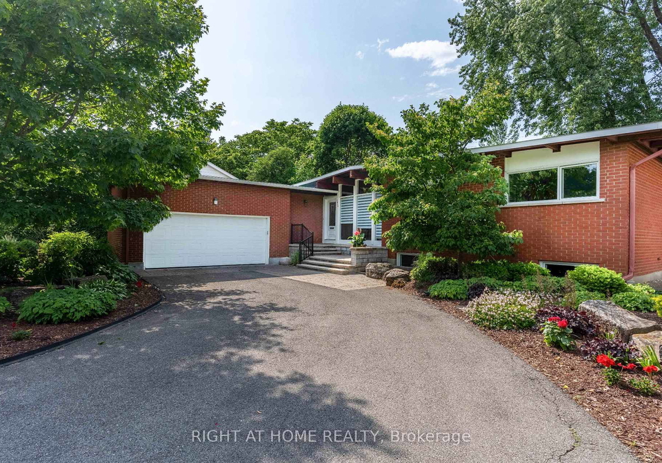 1054-castle-hill-crescent-ottawa-ontario-x12214813