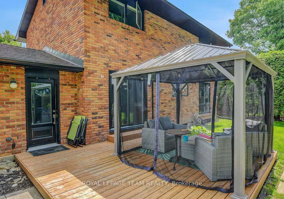 8-kingsford-crescent-kanata-ontario-x12214889