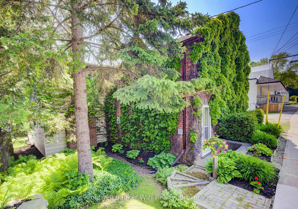 175-smith-street-wellington-north-ontario-x12214988