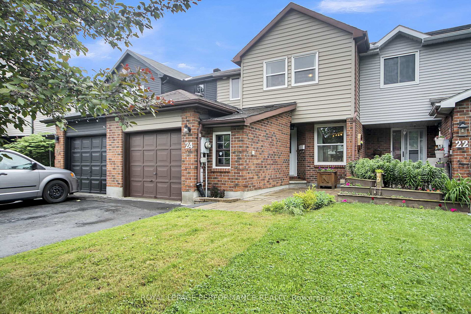 24-ayton-lane-kanata-ontario-x12215010