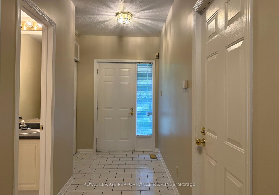 118-dunbarton-court-ottawa-ontario-x12215423