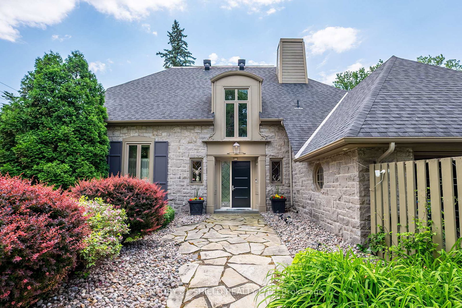 330-sydney-street-cornwall-ontario-x12215432