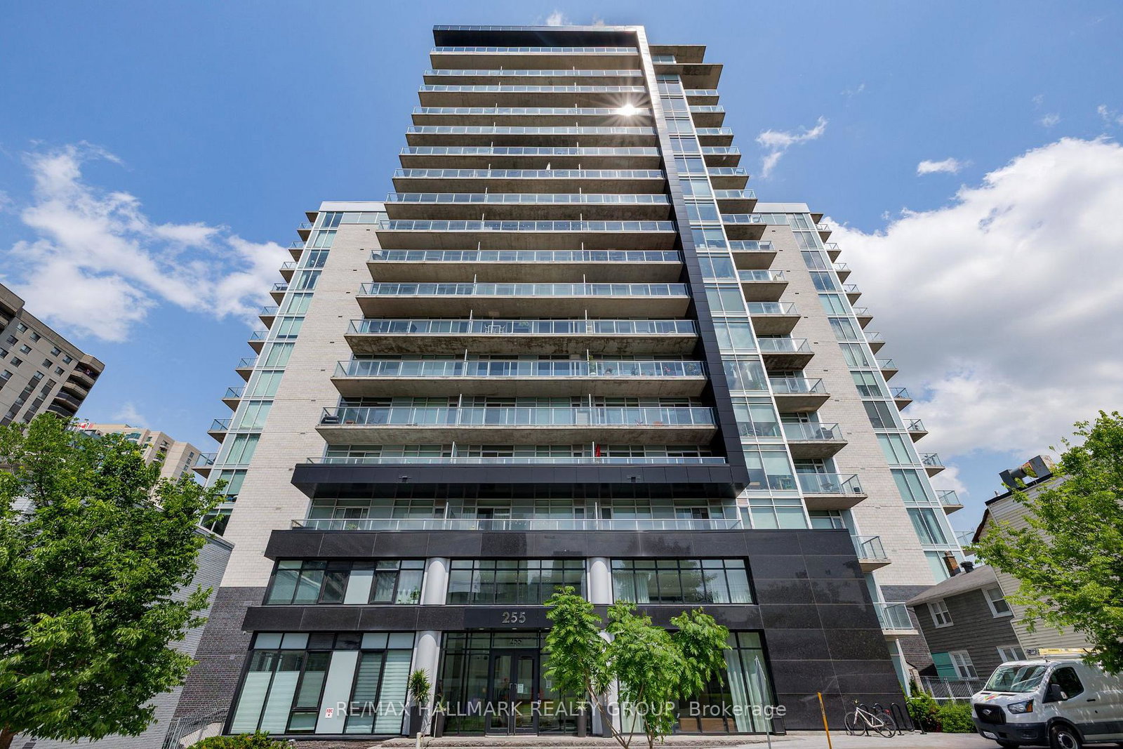 255-bay-street-ottawa-ontario-x12215502