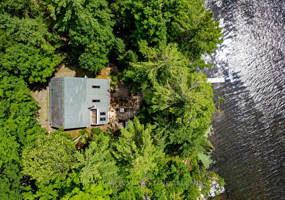 399-hardwood-ridge-lanark-highlands-ontario-x12215504