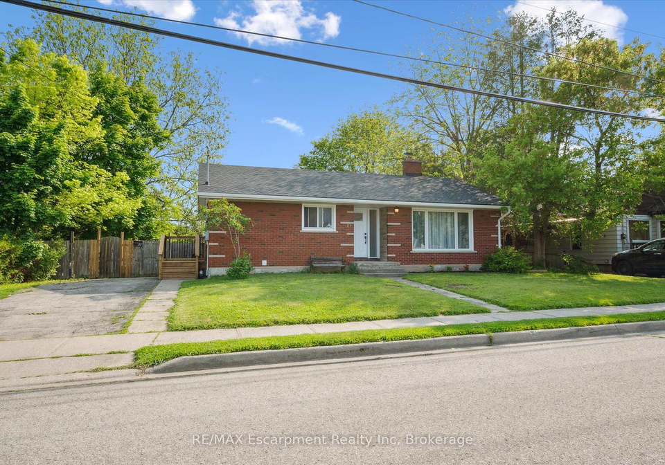 27-norfolk-avenue-cambridge-ontario-x12215512
