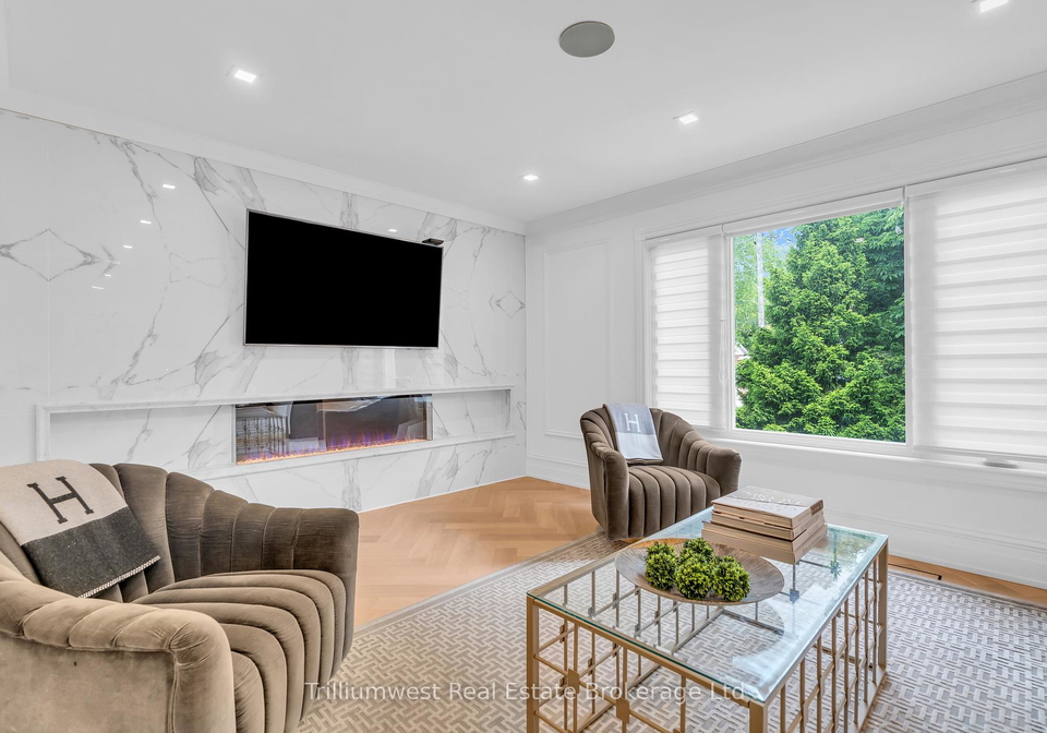 89-university-avenue-w-guelph-ontario-x12215560