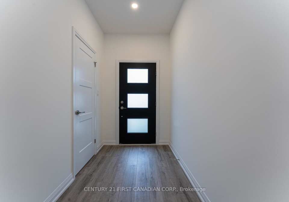 1nicholson-street-lucan-biddulph-ontario-x12215852