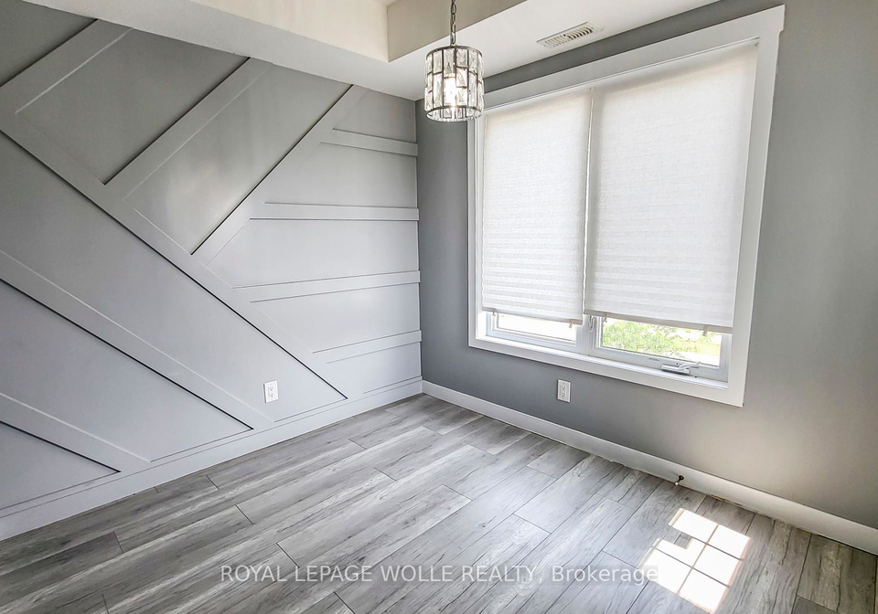 148-rochefort-street-kitchener-ontario-x12216005