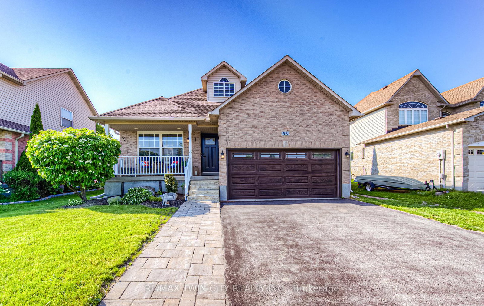 33-watson-crescent-north-dumfries-ontario-x12216130