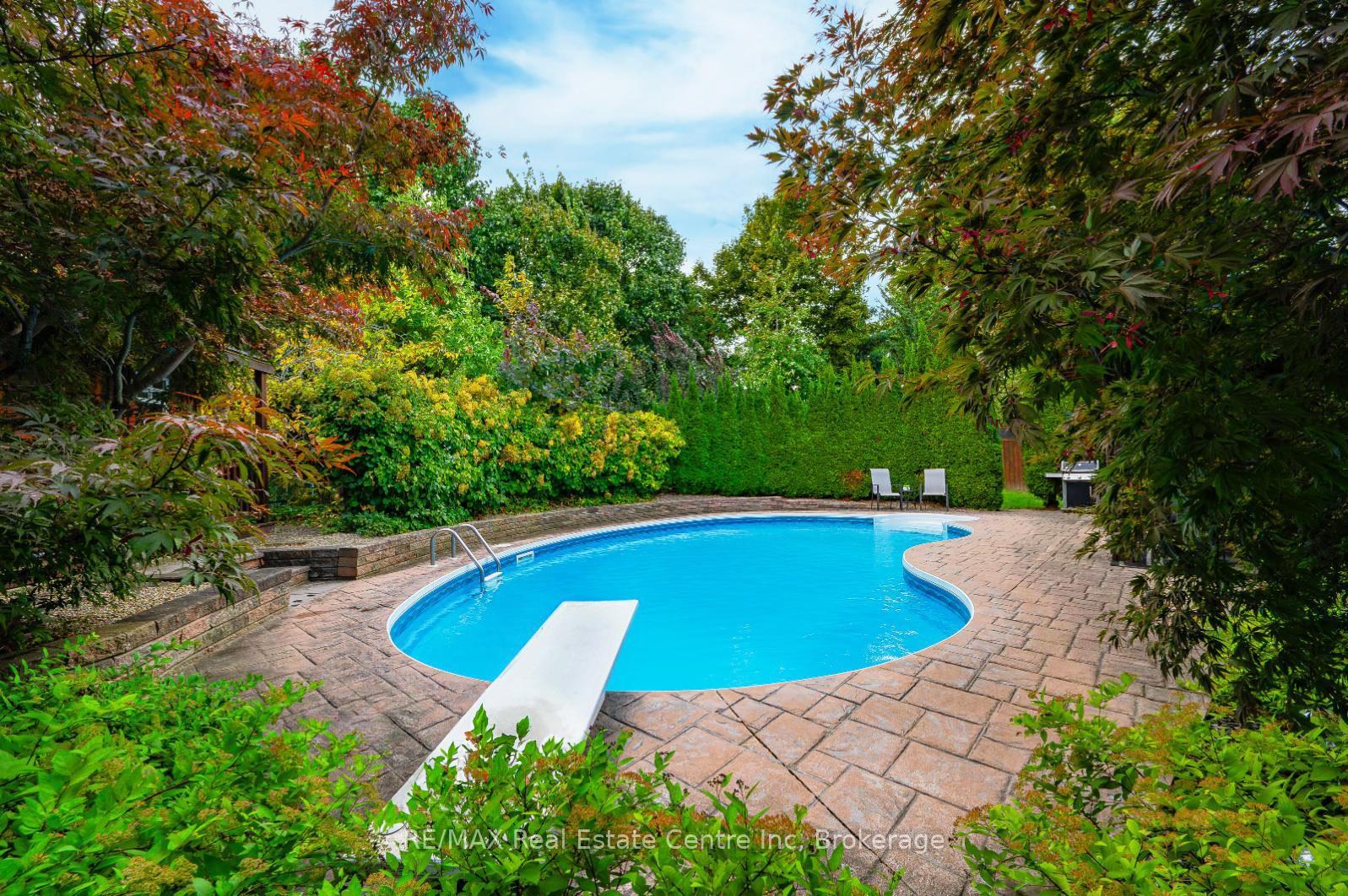 52-bond-court-guelph-ontario-x12216185