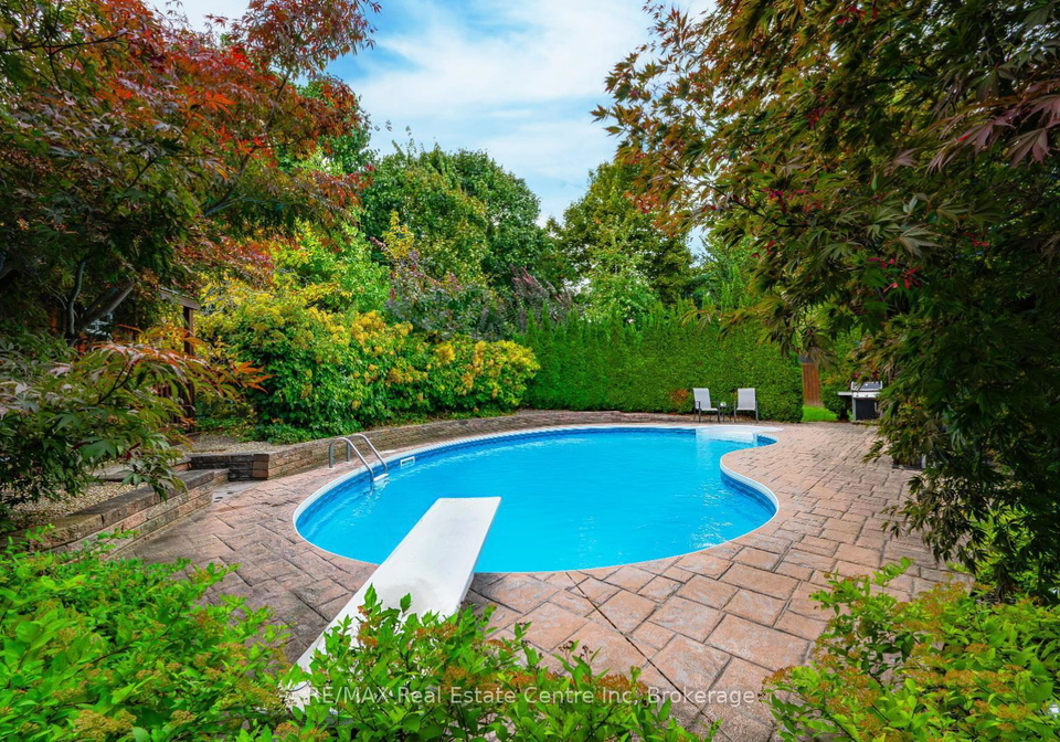 52-bond-court-guelph-ontario-x12216185