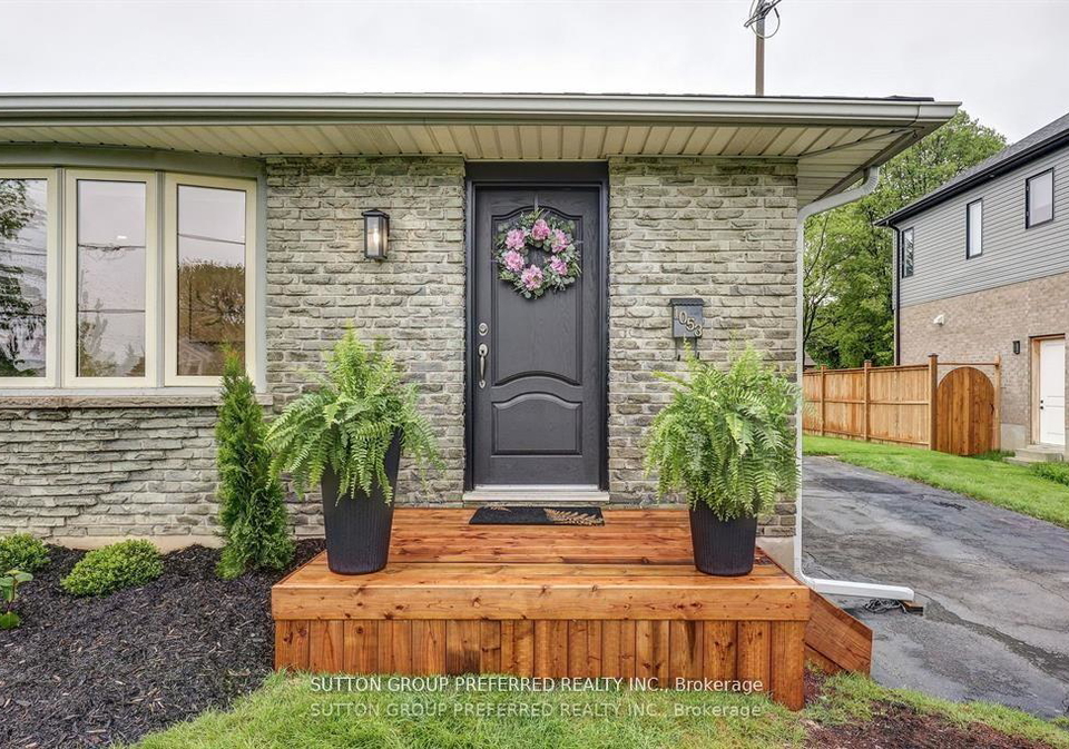 1053-willow-drive-london-south-ontario-x12216252