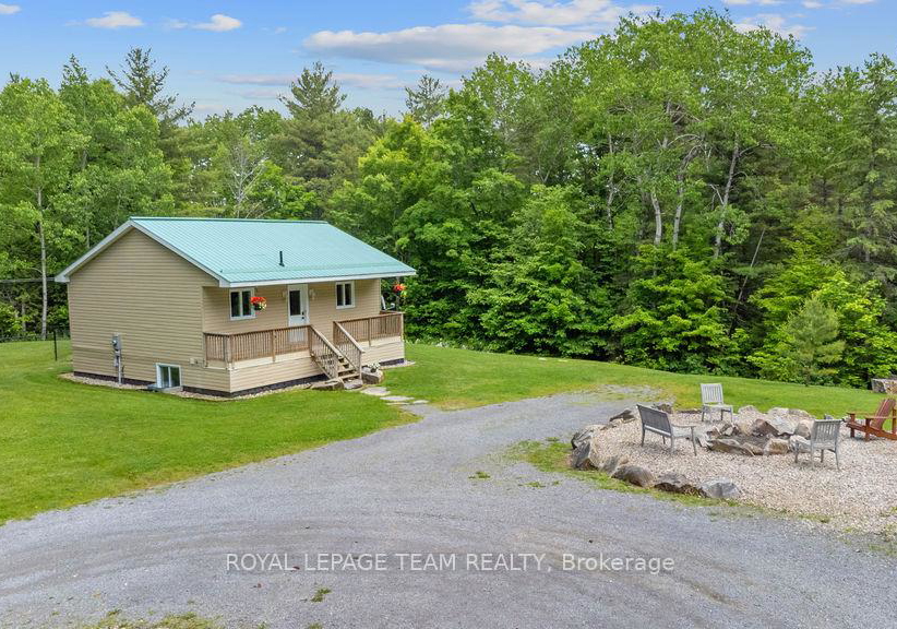 2442-white-lake-road-mcnabbraeside-ontario-x12216486