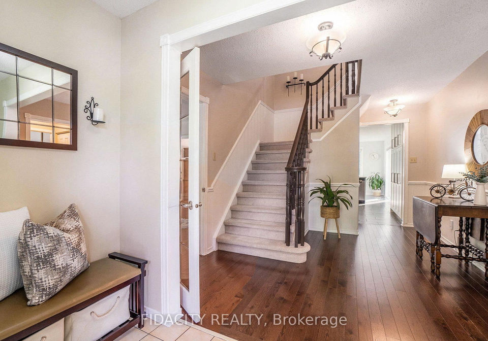 17-albury-crescent-ottawa-ontario-x12216613