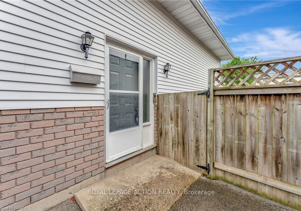 31-osijek-crescent-brantford-ontario-x12216778