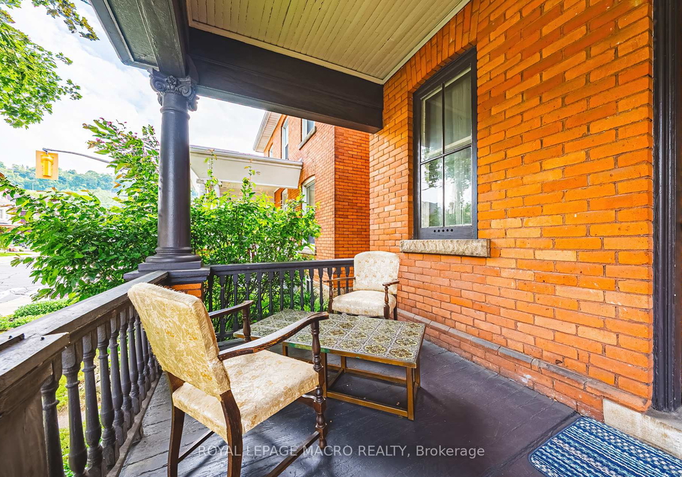 168-wentworth-street-s-hamilton-ontario-x12216821
