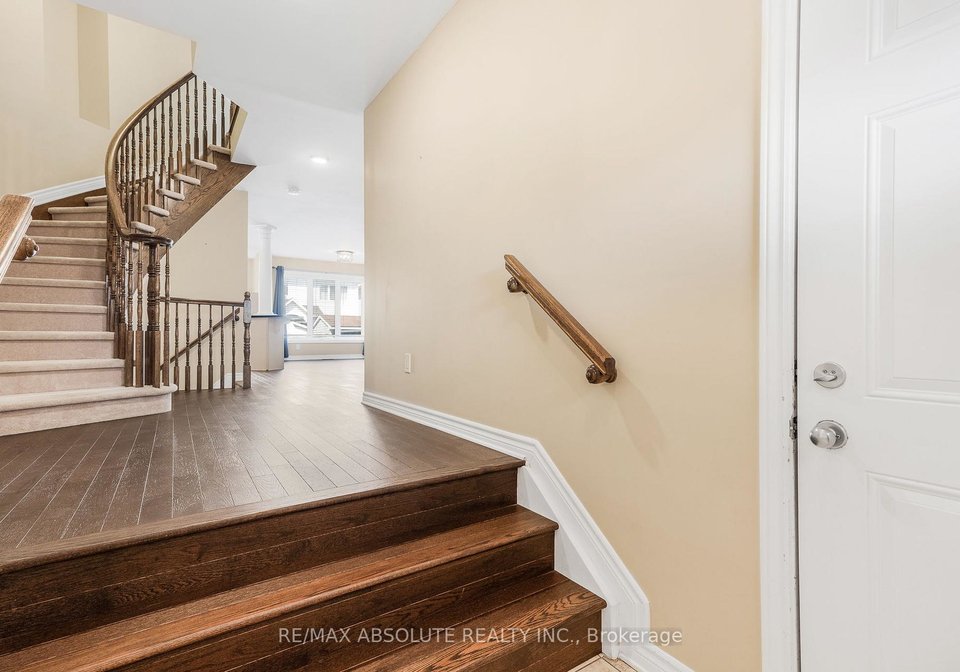663-lakeridge-drive-ottawa-ontario-x12216926