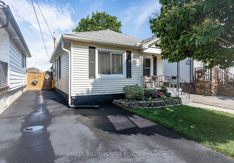 235-tolton-avenue-hamilton-ontario-x12216958