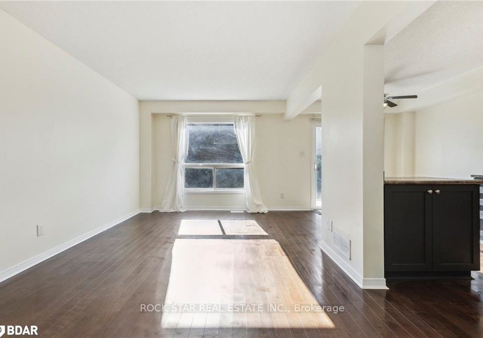 19-isabella-street-kitchener-ontario-x12217095