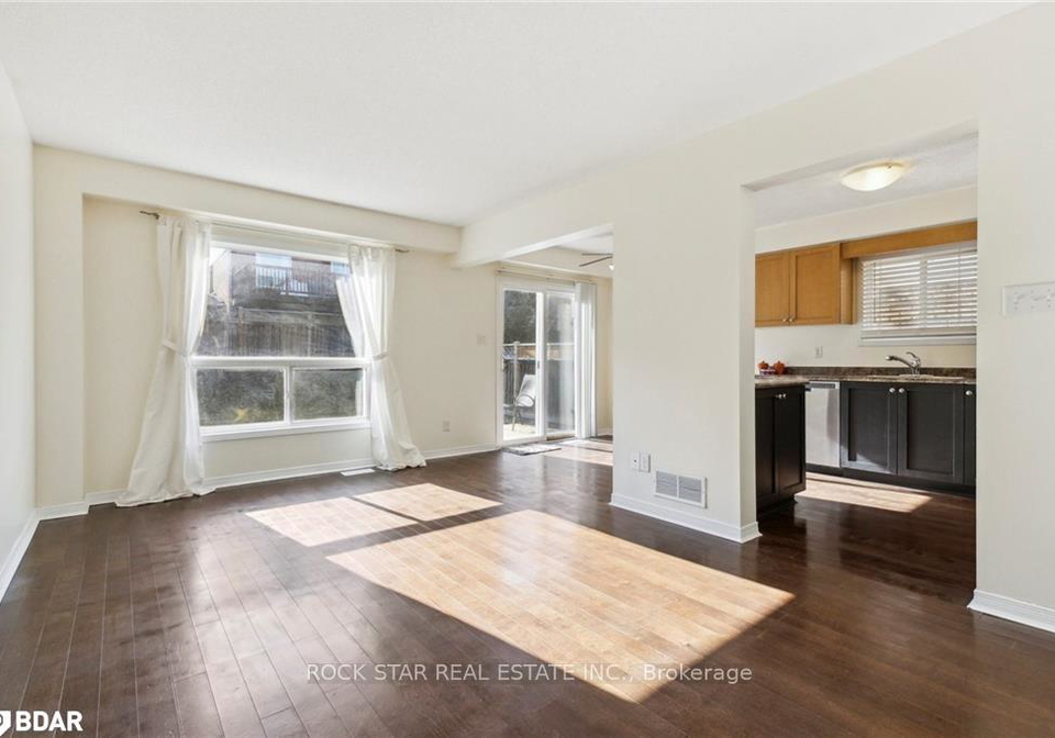 19-isabella-street-kitchener-ontario-x12217095