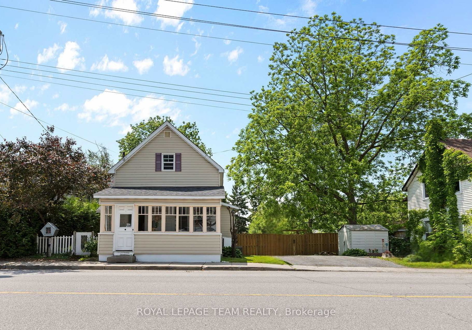 104-napoleon-street-carleton-place-ontario-x12217116